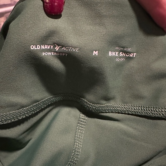 Old Navy Biker Shorts NWT Size M - Picture 3 of 3